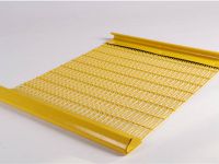 Self-cleaning Metal Mesh